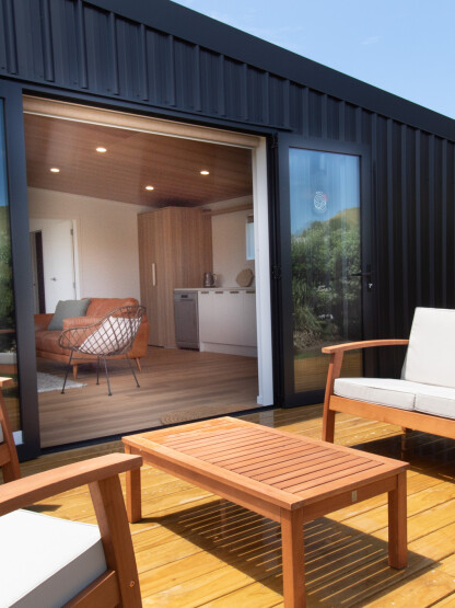 Wainui Salt Guest House