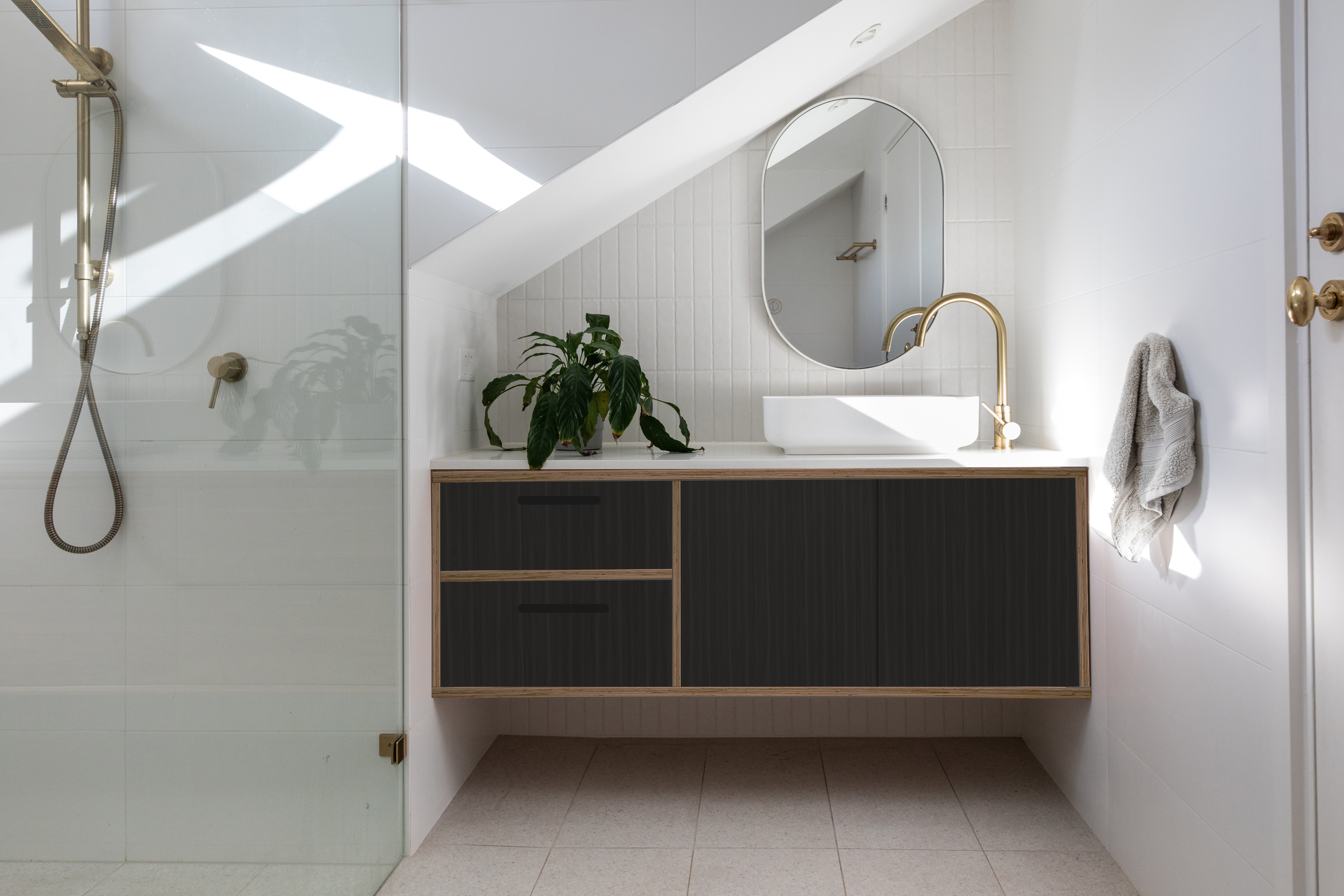 HPL Italia Midnight Oak 