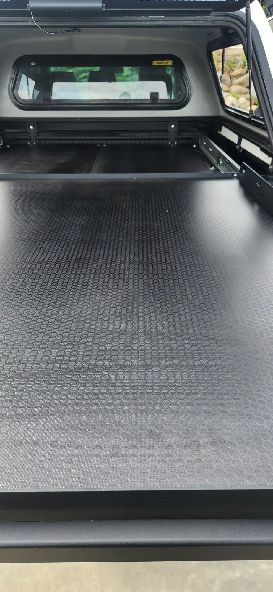 Hexa-Interior Gripdeck 