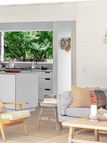 charisma white acrylic kitchen 2 4